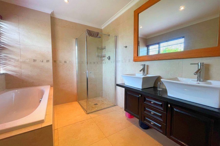 7 Bedroom Property for Sale in Sunset Beach Western Cape